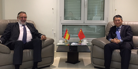 Reunión de ADADE con el consejero comercial de la Embajada China en Madrid Sr. Wang Yingqi